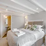 Lockton House *