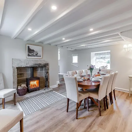 Ferienhaus Lockton House *