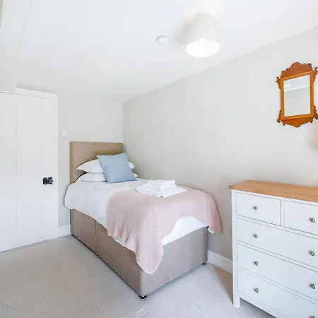 Lockton House *